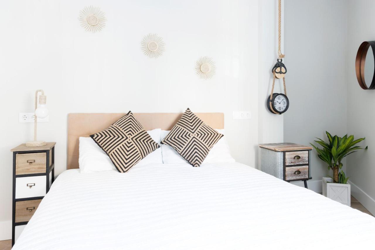 Apartament Apartamento Deluxe El Avion Alcalá de Henares Zewnętrze zdjęcie